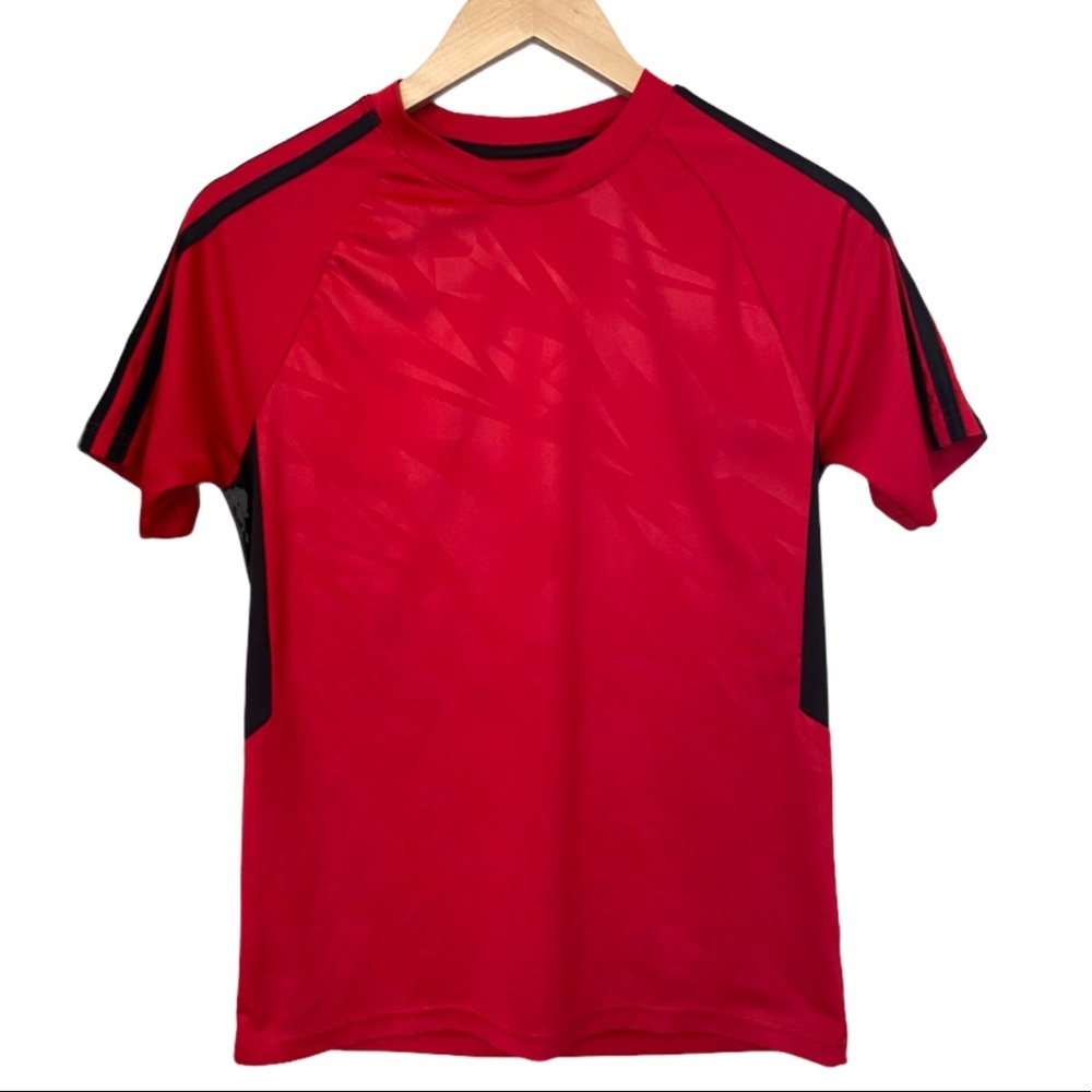 Adidas Boys Short Sleeve Dry Fit Athletic Fit Shirt Red Size Large